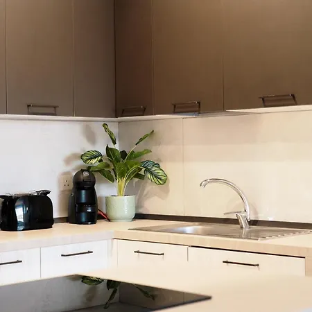 Scenic Modern 3 Bedroom Seaview