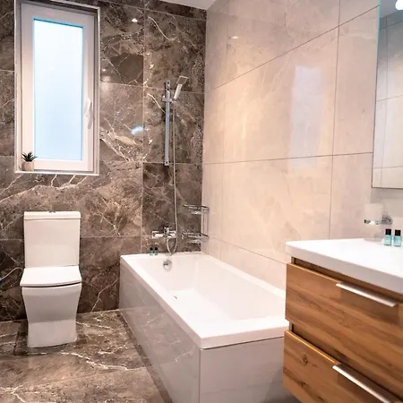 Διαμέρισμα Scenic Modern 3 Bedroom Seaview *