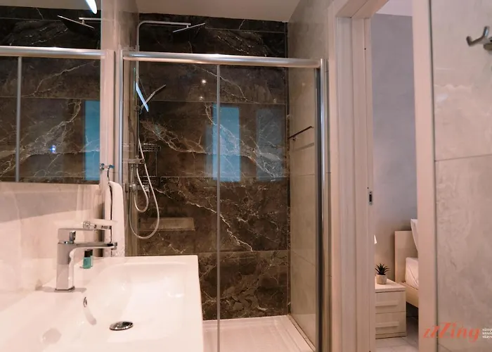 Scenic Modern 3 Bedroom Seaview