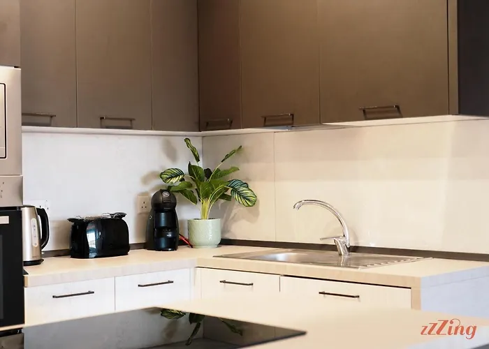 Scenic Modern 3 Bedroom Seaview