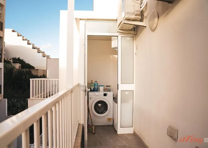 Scenic Modern 3 Bedroom Seaview Daire *